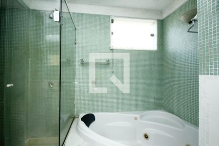 Apartamento à venda com 137m², 3 quartos e 1 vagaBanheiro da Suíte