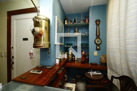 Sala de apartamento à venda com 3 quartos, 137m² em Cosme Velho, Rio de Janeiro