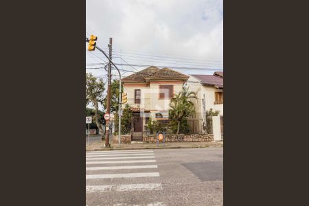 Casa à venda com 500m², 4 quartos e 4 vagasFachada