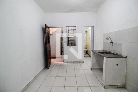 Cozinha de casa para alugar com 1 quarto, 50m² em Casa Verde Alta, São Paulo