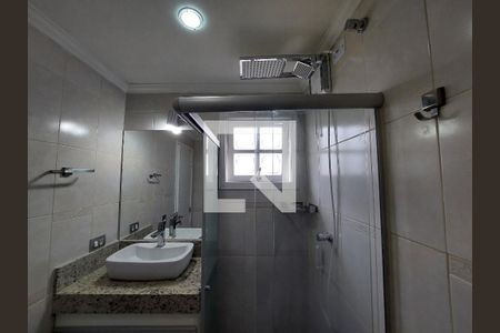 Casa de condomínio à venda com 132m², 3 quartos e 2 vagasBanheiro 2