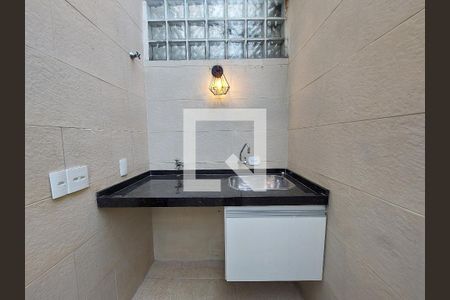 Casa de condomínio à venda com 132m², 3 quartos e 2 vagasÁrea de Serviço
