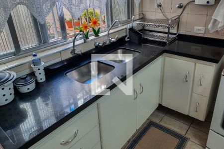 Casa à venda com 148m², 3 quartos e 2 vagas Casa à venda com 148m², 3 quartos e 2 vagasCozinha