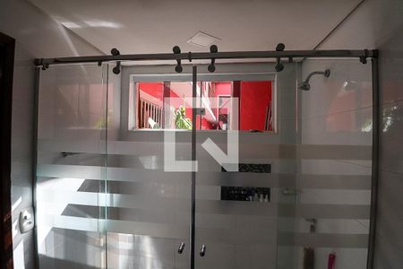 Casa à venda com 330m², 2 quartos e 2 vagasBanheiro da Suíte