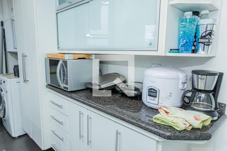 Apartamento à venda com 69m², 2 quartos e 2 vagasCozinha