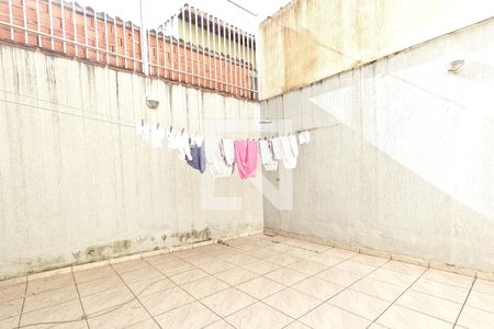 Casa à venda com 272m², 4 quartos e 3 vagasQuintal