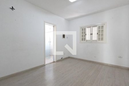 Casa à venda com 272m², 4 quartos e 3 vagasSuíte