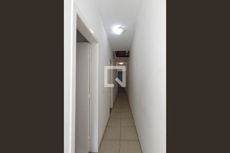Casa à venda com 272m², 4 quartos e 3 vagasCorredor