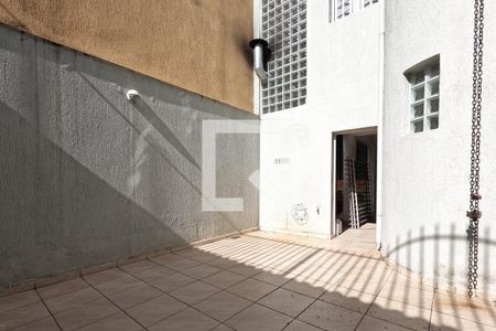 Casa à venda com 272m², 4 quartos e 3 vagasQuintal