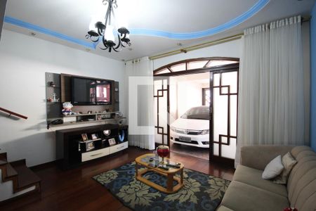 Sala de casa à venda com 3 quartos, 150m² em Cipava, Osasco