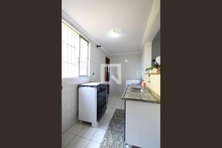 Casa à venda com 150m², 3 quartos e 3 vagas Casa à venda com 150m², 3 quartos e 3 vagasCozinha e Área de Serviço