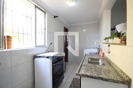 Casa à venda com 150m², 3 quartos e 3 vagas Casa à venda com 150m², 3 quartos e 3 vagasCozinha e Área de Serviço