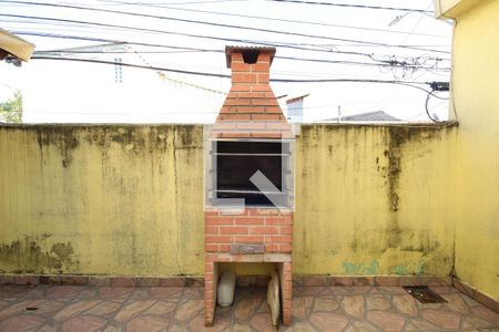 Casa à venda com 150m², 3 quartos e 3 vagas Casa à venda com 150m², 3 quartos e 3 vagasChurrasqueira