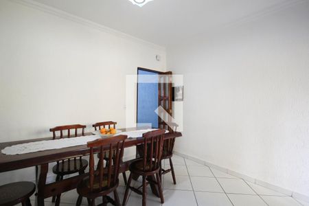 Casa à venda com 150m², 3 quartos e 3 vagas Casa à venda com 150m², 3 quartos e 3 vagasCopa