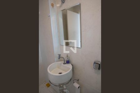 Apartamento para alugar com 52m², 1 quarto e sem vagaBanheiro