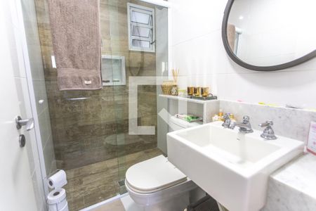 Apartamento à venda com 134m², 2 quartos e 2 vagasBanheiro social