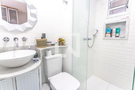 Apartamento à venda com 134m², 2 quartos e 2 vagasBanheiro suíte