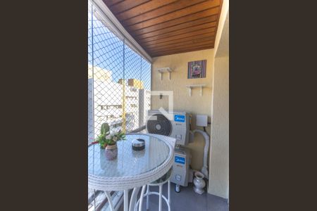 Apartamento à venda com 134m², 2 quartos e 2 vagasVaranda