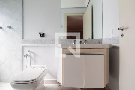 Apartamento à venda com 160m², 2 quartos e 1 vaga Apartamento à venda com 160m², 2 quartos e 1 vagaBanheiro da suíte 2