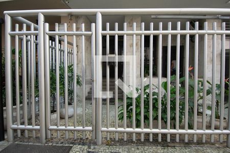 Apartamento para alugar com 86m², 2 quartos e sem vaga Apartamento para alugar com 86m², 2 quartos e sem vagaFachada