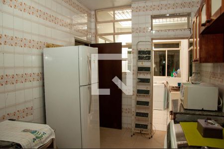 Casa à venda com 250m², 3 quartos e 2 vagasCozinha