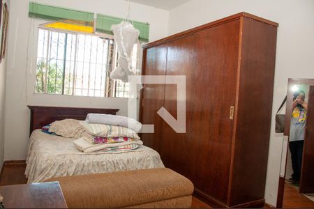 Casa à venda com 250m², 3 quartos e 2 vagasSuíte