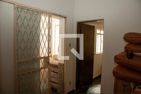 Casa à venda com 250m², 3 quartos e 2 vagasÁrea de Serviço