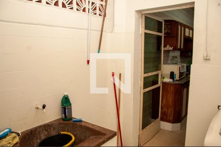 Casa à venda com 250m², 3 quartos e 2 vagasÁrea de Serviço