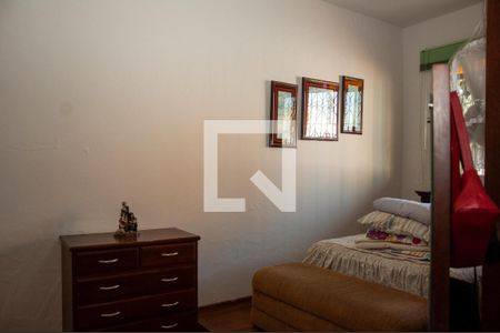 Casa à venda com 250m², 3 quartos e 2 vagasSuíte