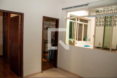 Casa à venda com 250m², 3 quartos e 2 vagasSala de TV