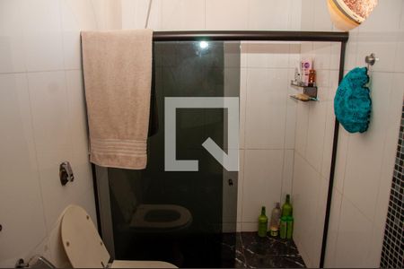 Casa à venda com 250m², 3 quartos e 2 vagasBanheiro