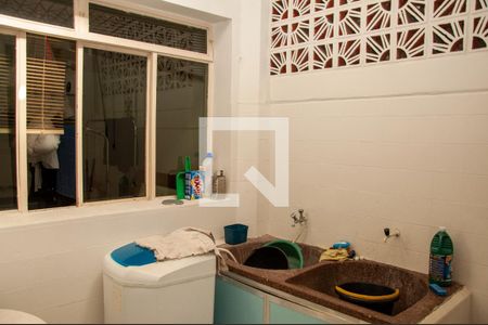 Casa à venda com 250m², 3 quartos e 2 vagasÁrea de Serviço