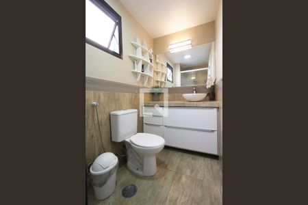 Apartamento à venda com 99m², 3 quartos e 2 vagas Apartamento à venda com 99m², 3 quartos e 2 vagasBanheiro da Suíte