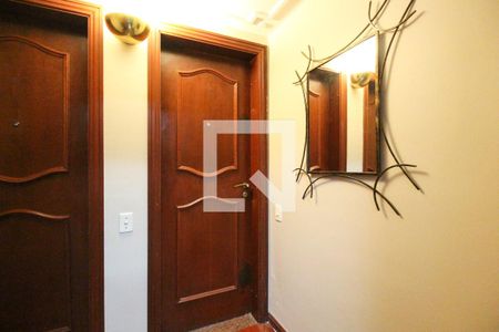Apartamento à venda com 99m², 3 quartos e 2 vagas Apartamento à venda com 99m², 3 quartos e 2 vagasHall do apartamento