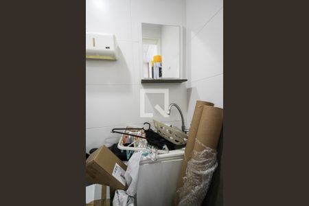 Apartamento à venda com 99m², 3 quartos e 2 vagas Apartamento à venda com 99m², 3 quartos e 2 vagasBanheiro de Serviço