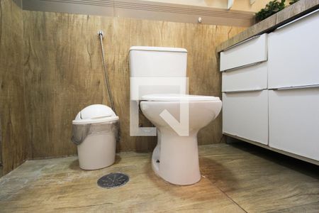 Apartamento à venda com 99m², 3 quartos e 2 vagas Apartamento à venda com 99m², 3 quartos e 2 vagasBanheiro da Suíte
