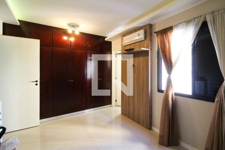 Apartamento à venda com 99m², 3 quartos e 2 vagas Apartamento à venda com 99m², 3 quartos e 2 vagasSuíte