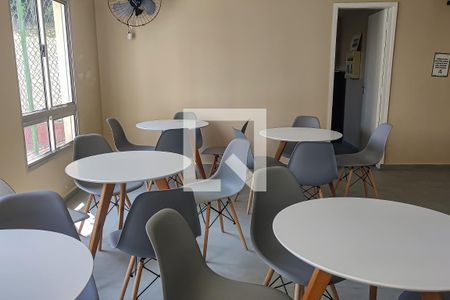 Apartamento para alugar com 51m², 2 quartos e 1 vagasalao de festas