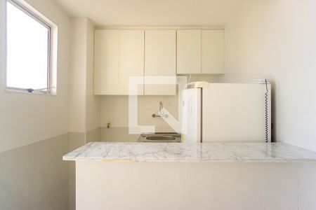 Sala/Cozinha de apartamento para alugar com 1 quarto, 55m² em Barra da Tijuca, Rio de Janeiro