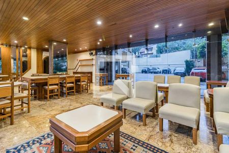 Apartamento à venda com 155m², 3 quartos e 2 vagas Apartamento à venda com 155m², 3 quartos e 2 vagasÁrea comum - Salão de festas