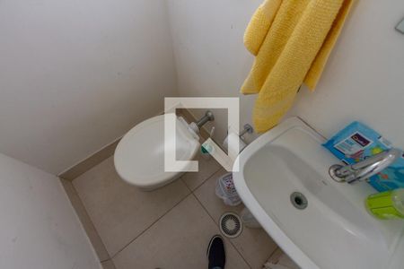 Apartamento à venda com 55m², 2 quartos e 1 vaga Apartamento à venda com 55m², 2 quartos e 1 vagaBanheiro de Serviço
