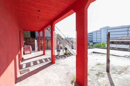 Casa à venda com 262m², 4 quartos e 5 vagas Casa à venda com 262m², 4 quartos e 5 vagasQuintal