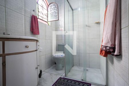 Casa à venda com 262m², 4 quartos e 5 vagas Casa à venda com 262m², 4 quartos e 5 vagasBanheiro da suíte