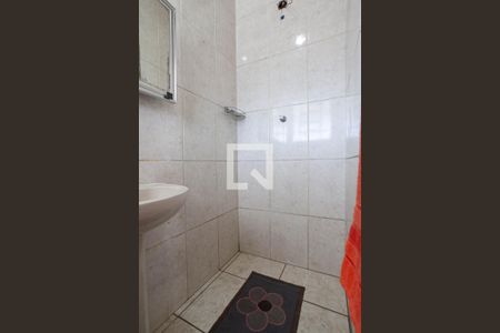 Casa à venda com 262m², 4 quartos e 5 vagas Casa à venda com 262m², 4 quartos e 5 vagasBanheiro social