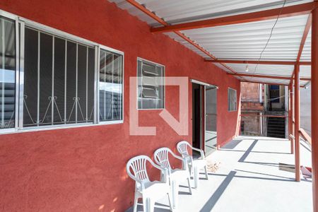 Casa à venda com 262m², 4 quartos e 5 vagas Casa à venda com 262m², 4 quartos e 5 vagasVaranda