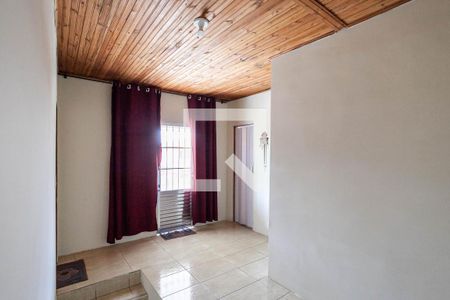 Casa à venda com 262m², 4 quartos e 5 vagas Casa à venda com 262m², 4 quartos e 5 vagasCorredor