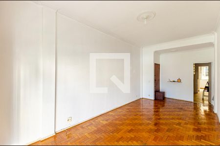 Sala de Apartamento com 2 quartos, 85m² Icaraí