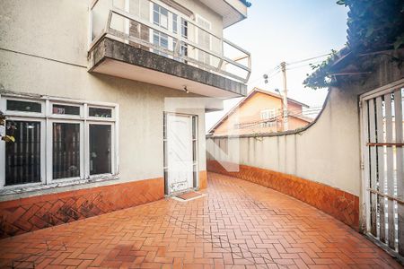 Garagem 1 de casa para alugar com 3 quartos, 205m² em Parque Marabá, Taboão da Serra