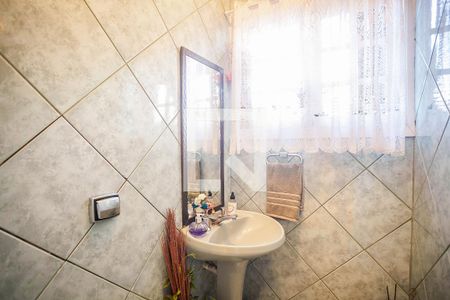 Lavabo de casa para alugar com 3 quartos, 205m² em Parque Marabá, Taboão da Serra