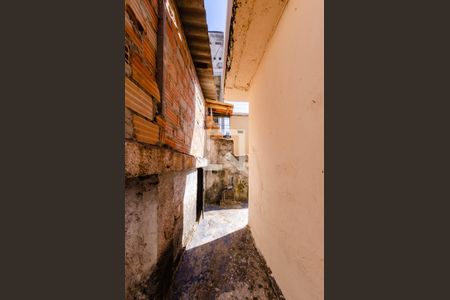 Casa para alugar com 70m², 2 quartos e 1 vagaÁrea de serviço